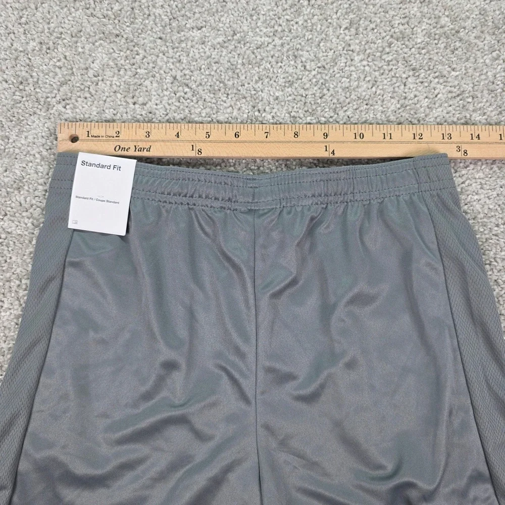 Nike Boys Dri-FIT Training Shorts Gray Standard Fit Size Large NWT